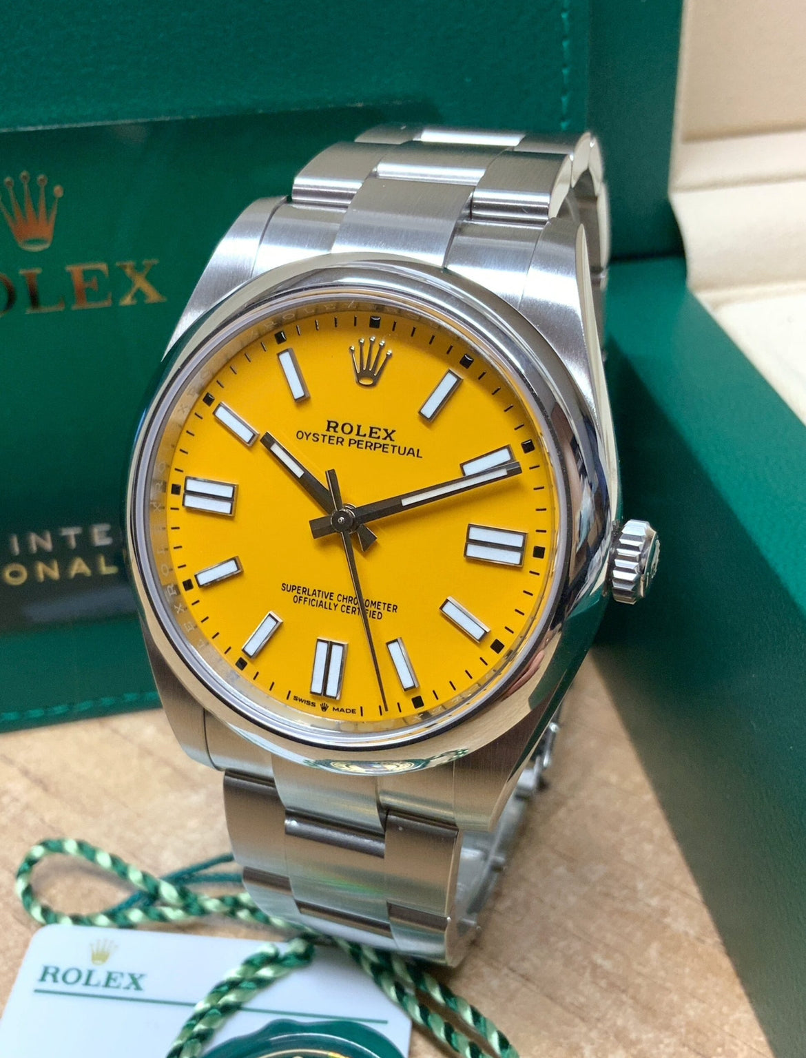 ROLEX OYSTER PERPETUAL GIALLO