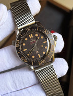 OMEGA SEAMASTER DIVER 300M JAMES BOND