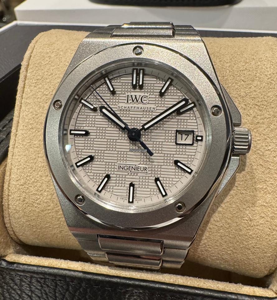 IWC INGENIEUR Automatic 40mm Titanium