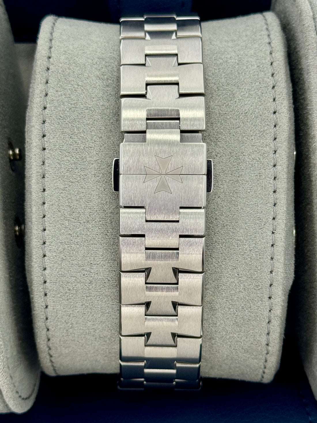 Vacheron Constantin Overseas 41mm 7920V Dual Time Black Dial