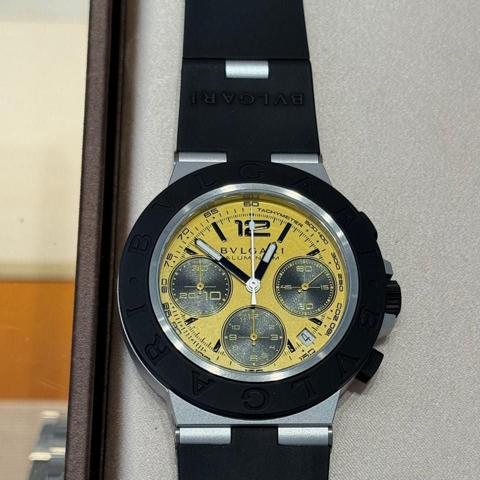 Bulgari
Aluminium Gran Turismo 41 mm