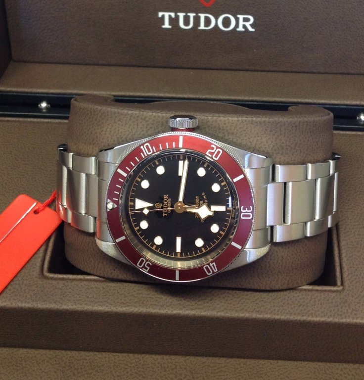 Tudor Pelagos Red