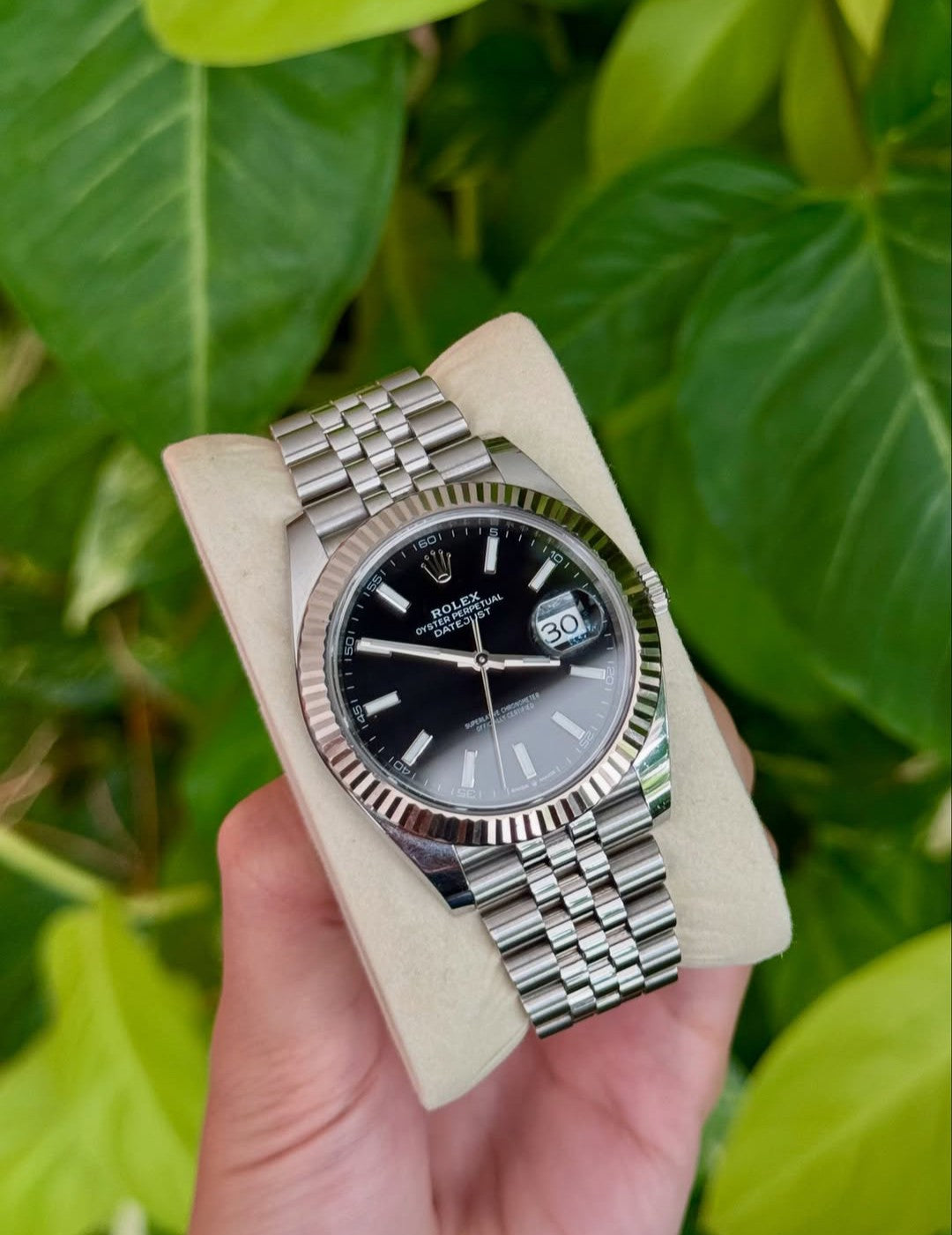ROLEX DATEJUST JUBILÈE BLACK DIAL