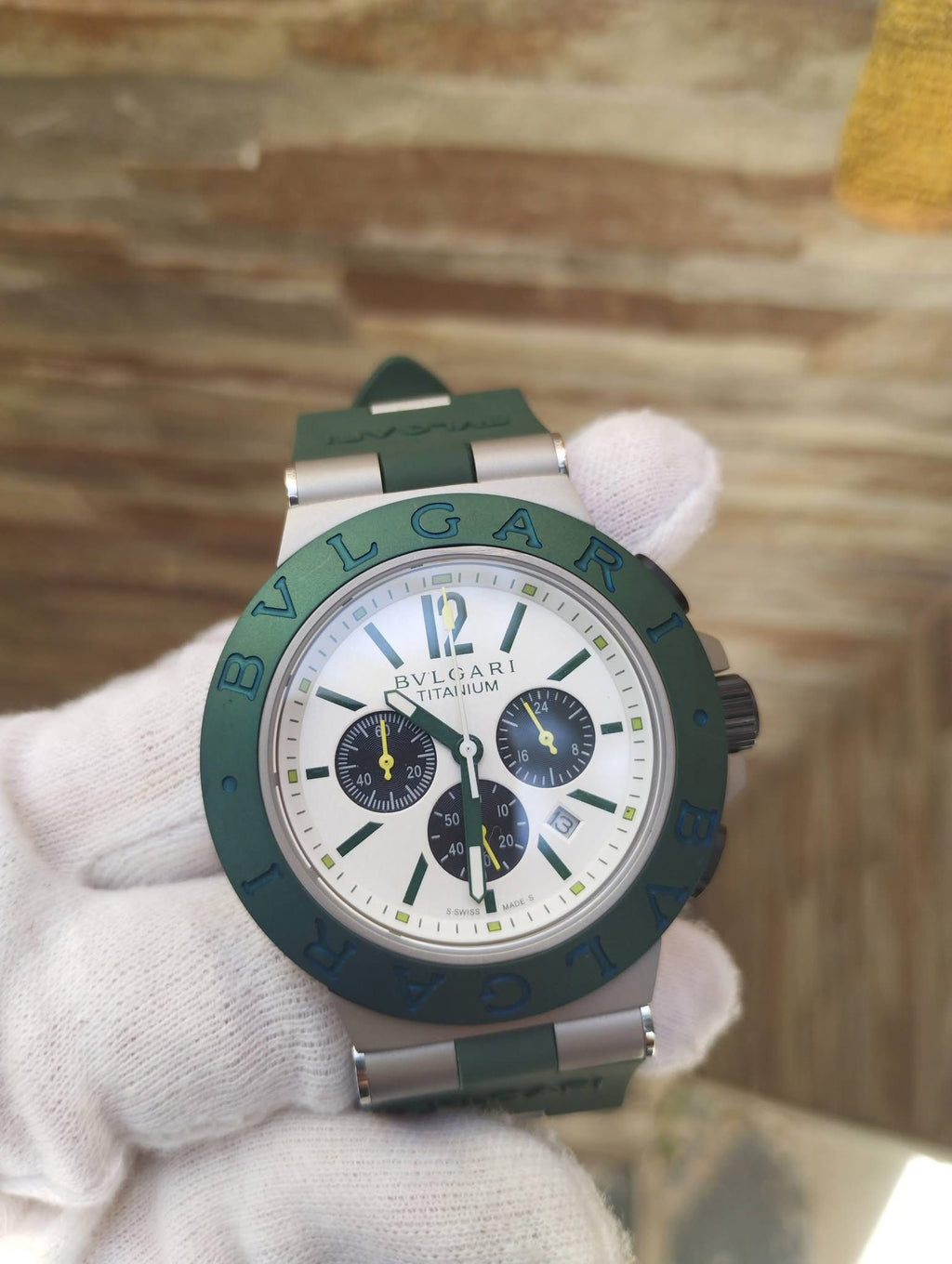 Bvlgari Aluminium Smeraldo Titanium 40mm