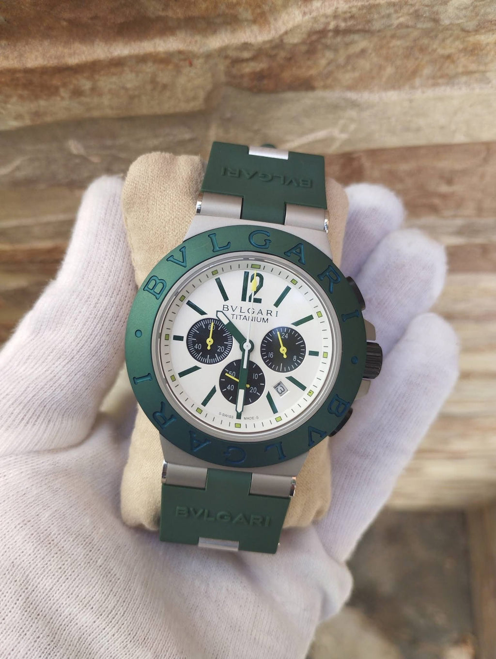 Bvlgari Aluminium Smeraldo Titanium 40mm