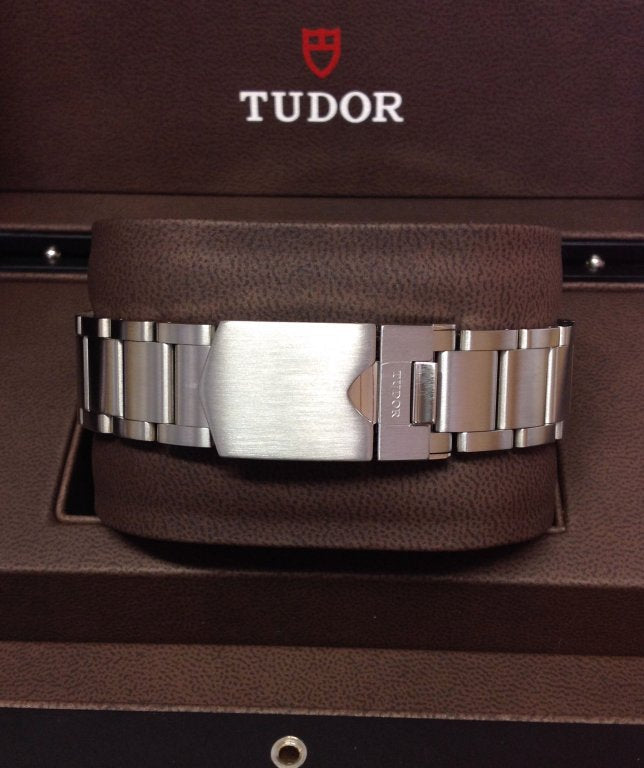 Tudor Pelagos Red