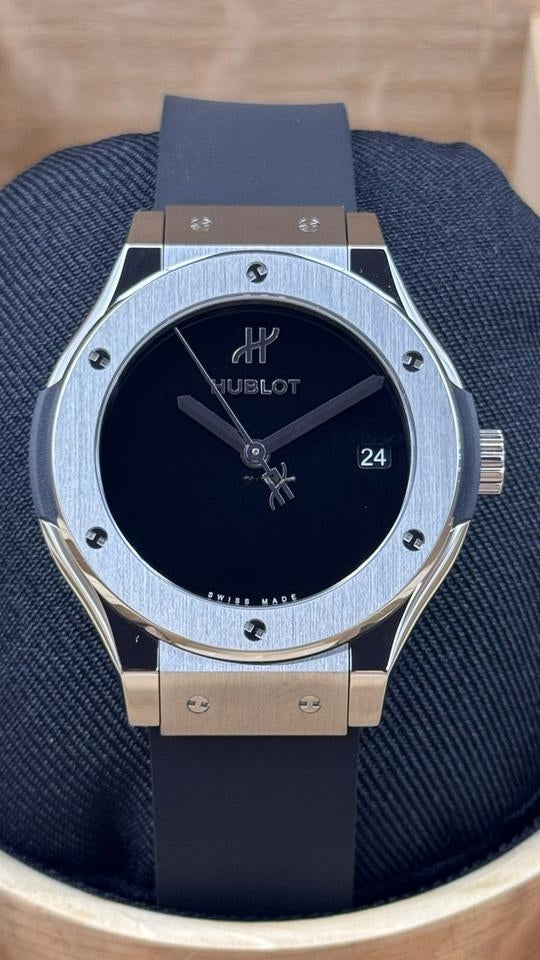 Hublot Classic Fusion Titanium