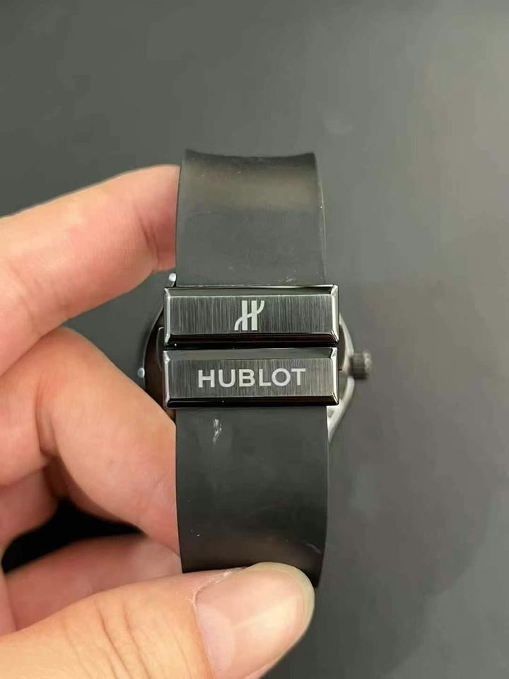 Hublot Classic Fusion Black