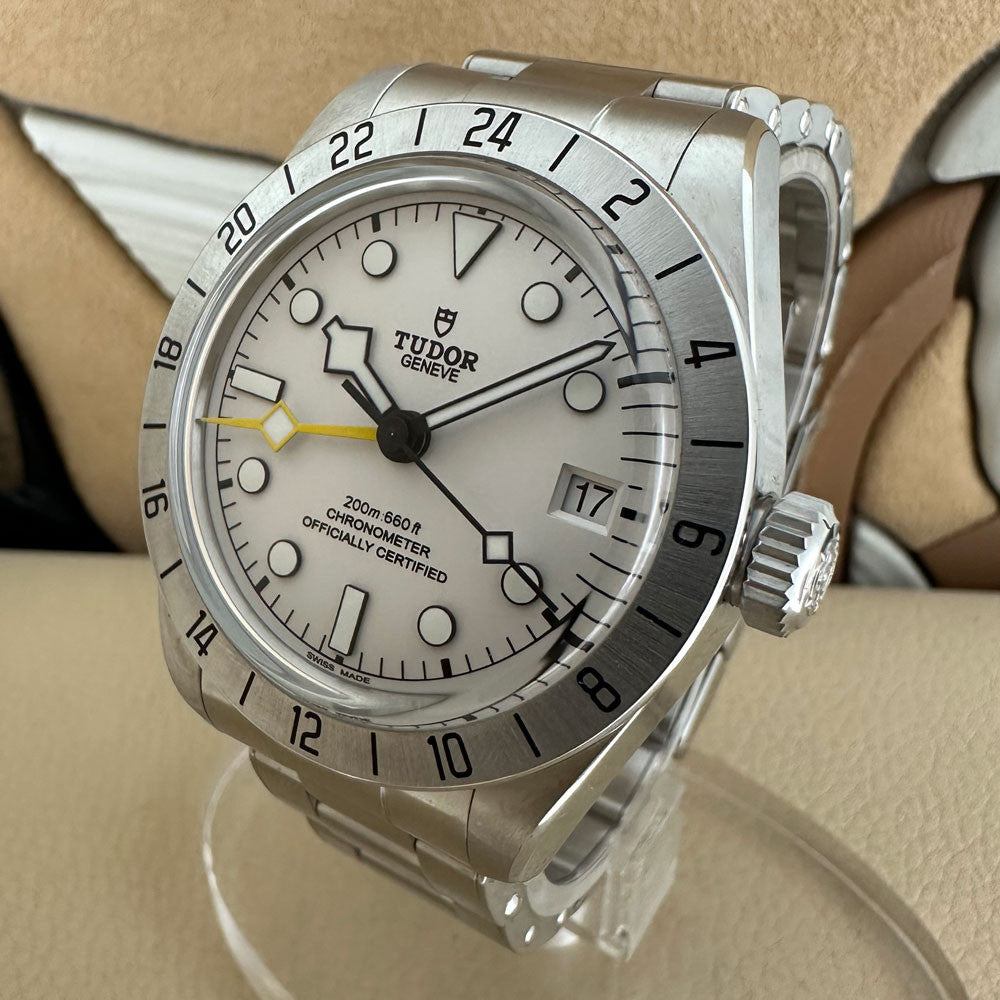 Tudor Black Bay Pro